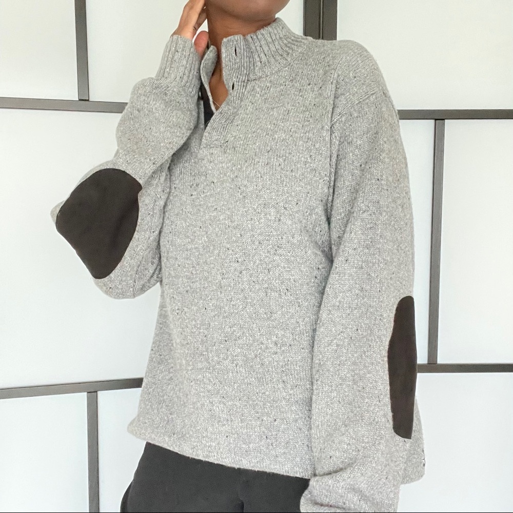 Chap knitted pullover sweater (henley style)